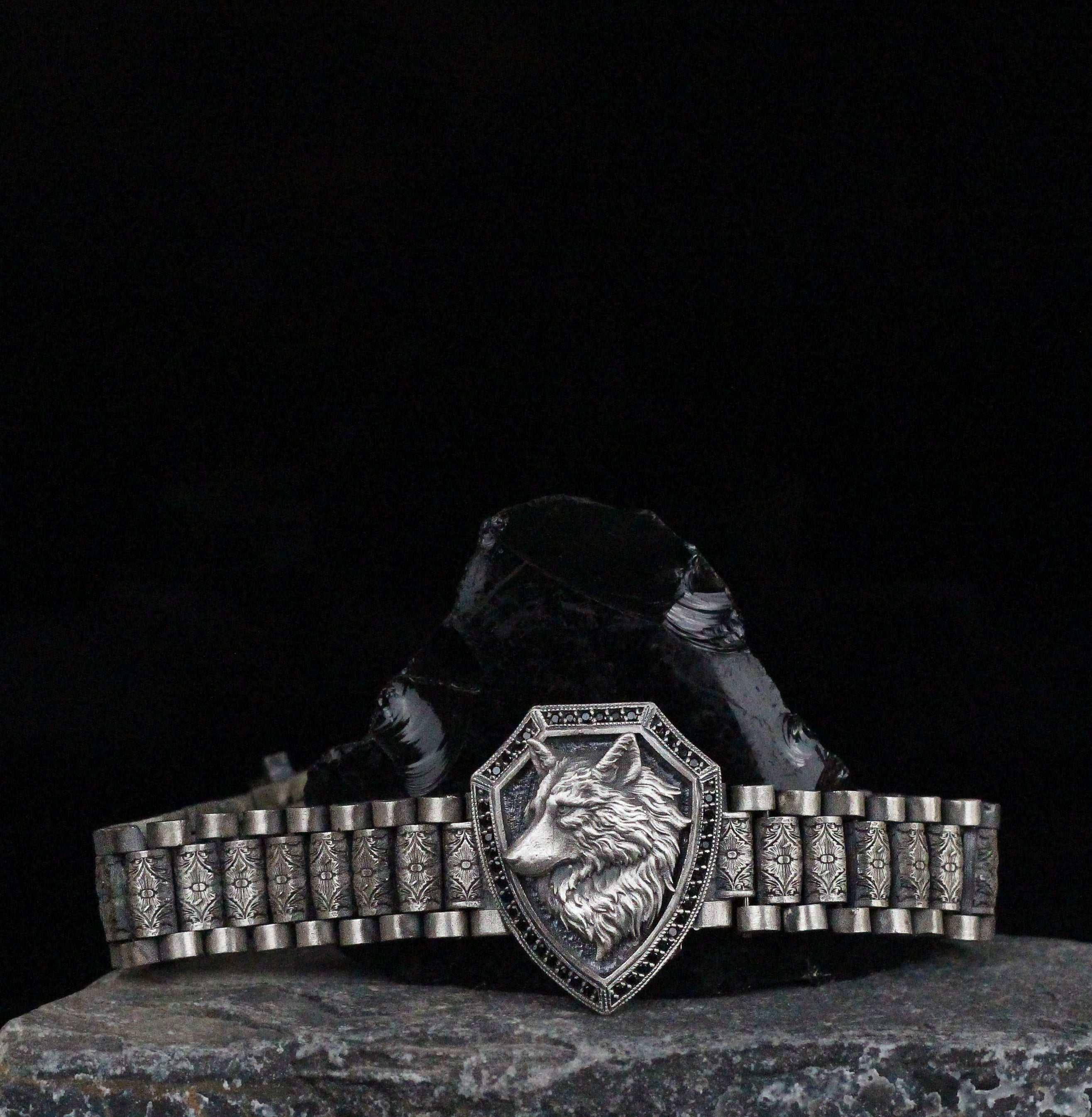 Men’s Wolf Shield Bracelet in 925K Sterling Silver | Antique Wolf Shield Jewelry Gift for Men