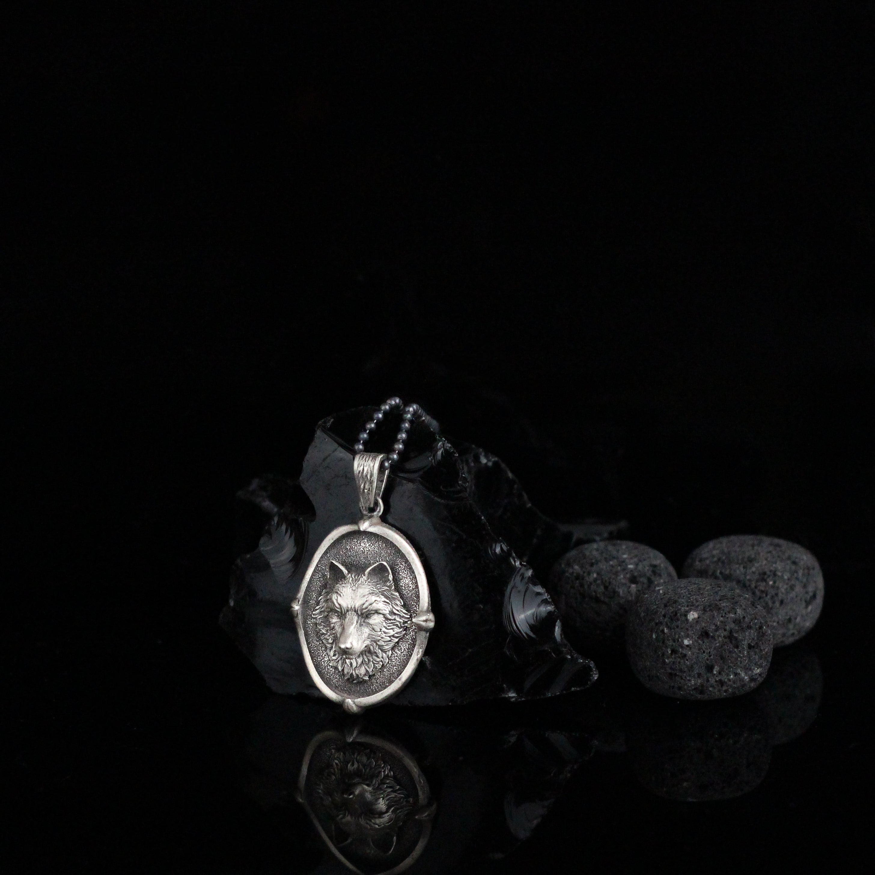 Silver Wolf Pendant Necklace
