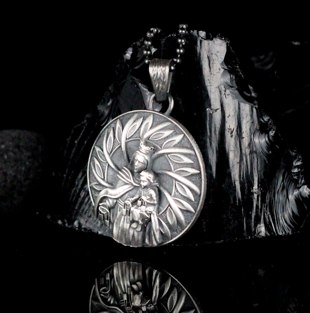 925K Silver Virgin Mary and Baby Jesus Necklace